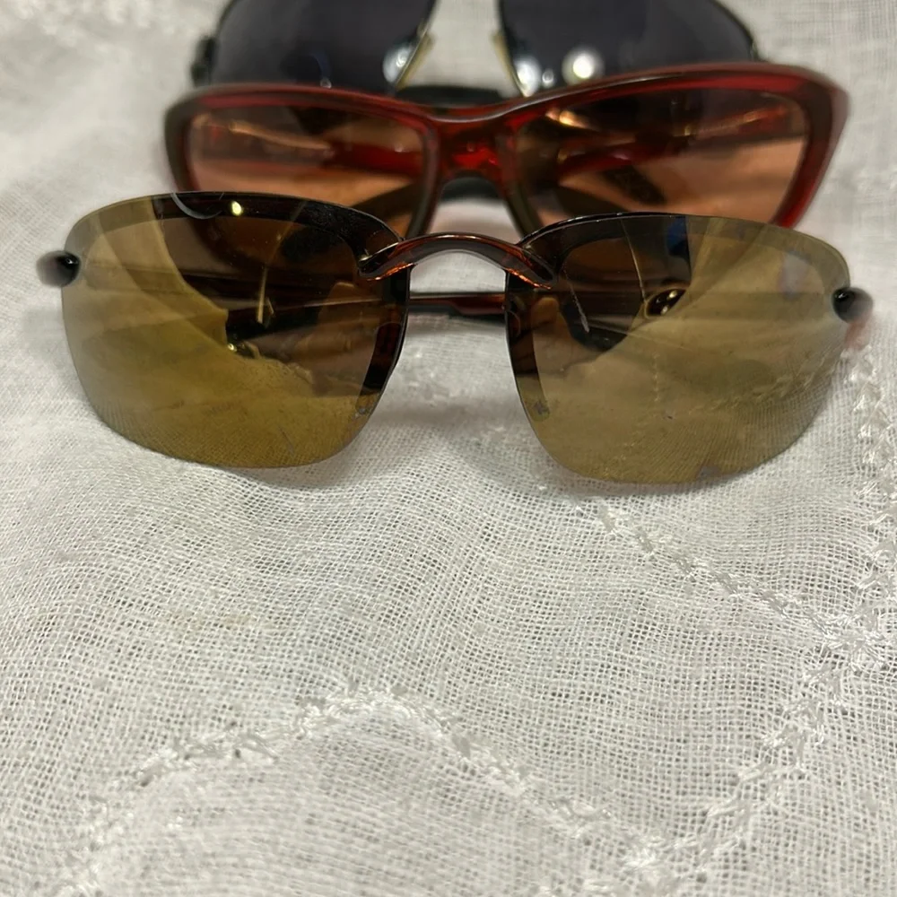 Bundle of 5 pairs of sunglasses